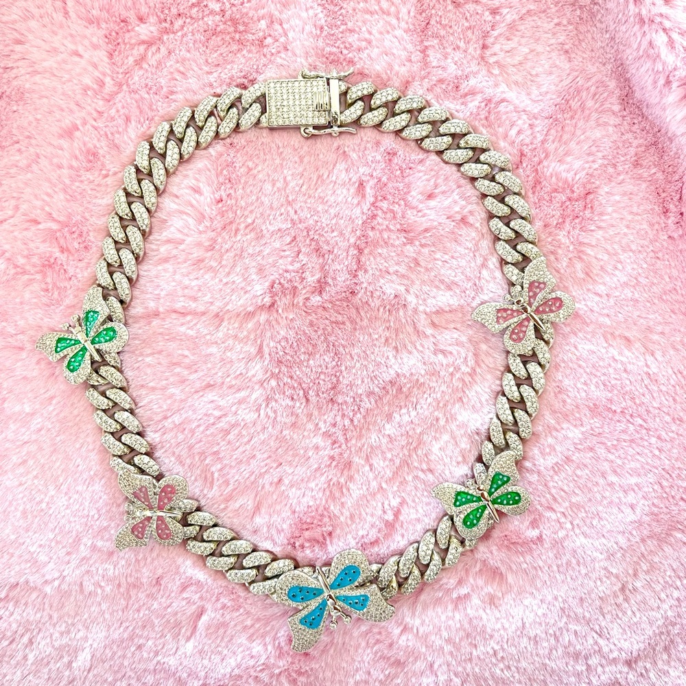 Cuban choker with butterfly